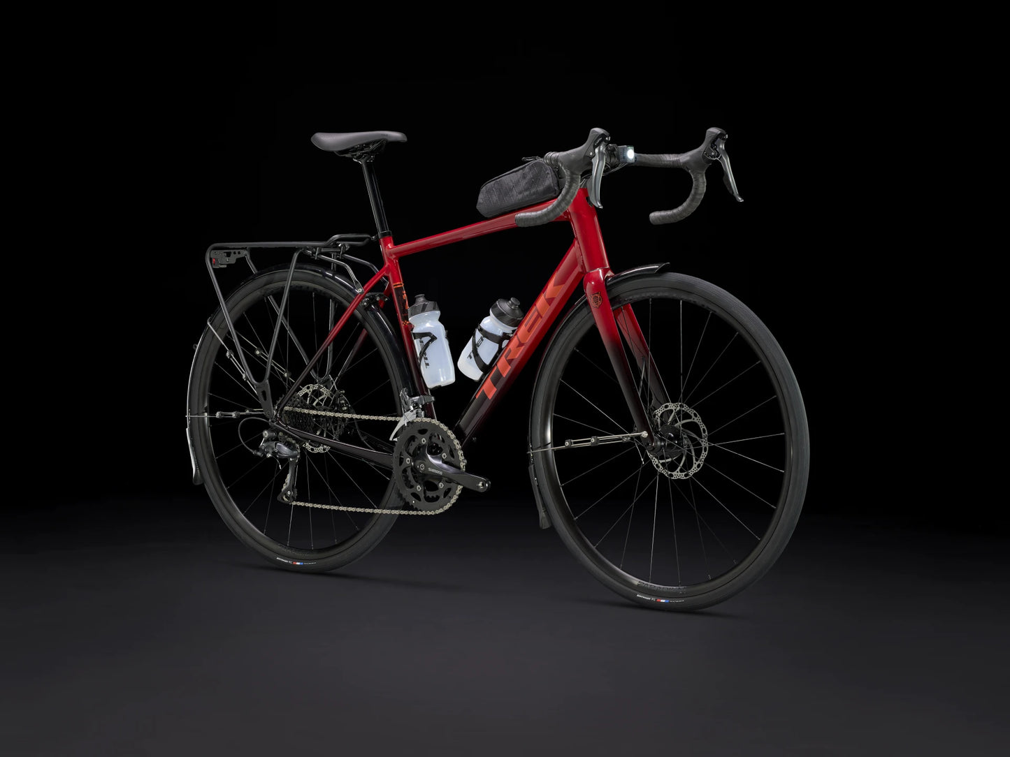 Trek Domane AL 2 Gen 4 (Crimson to Dark Carmine Fade)