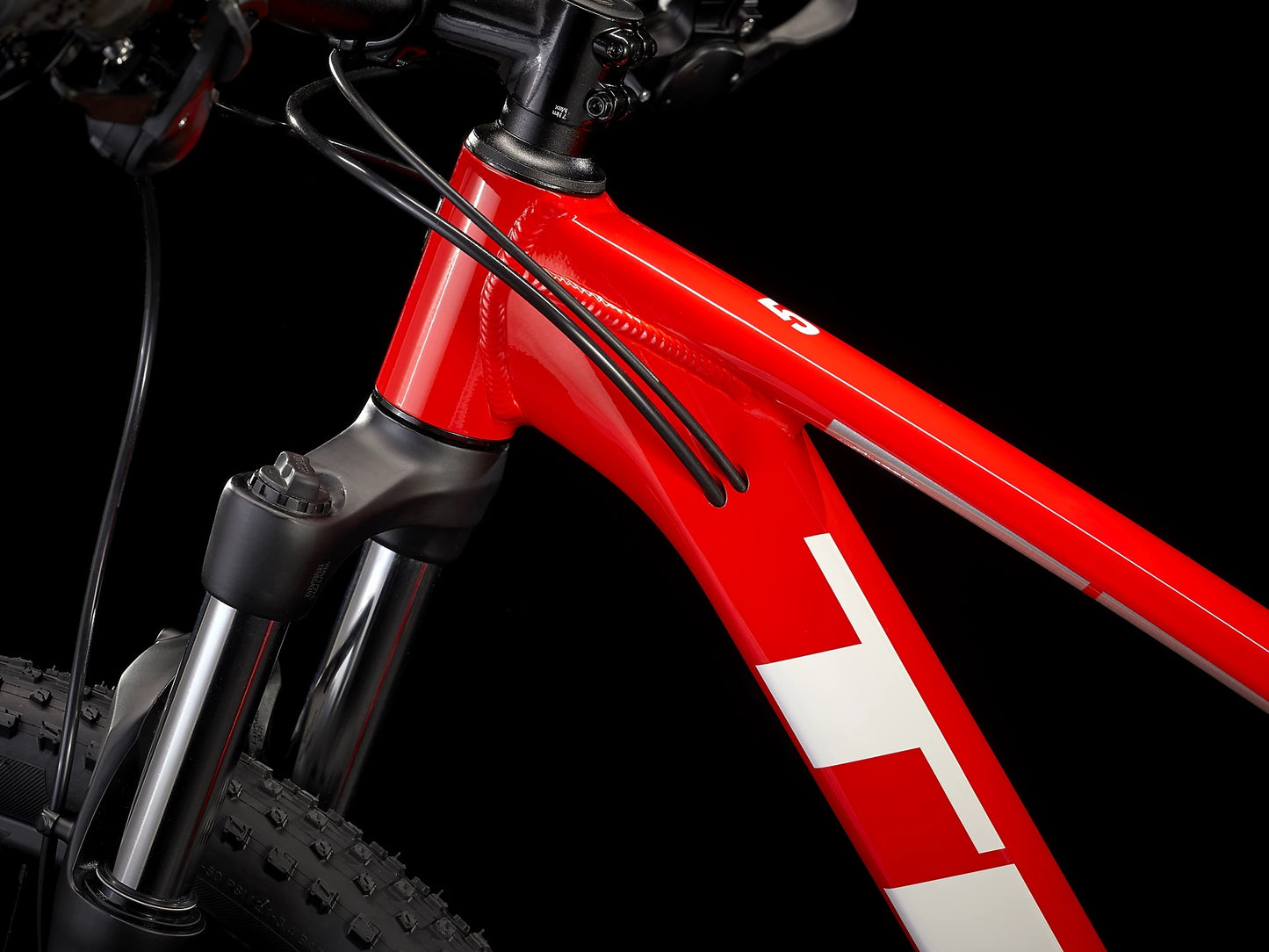 Trek Marlin 5 Gen 2 (Radioactive Red)