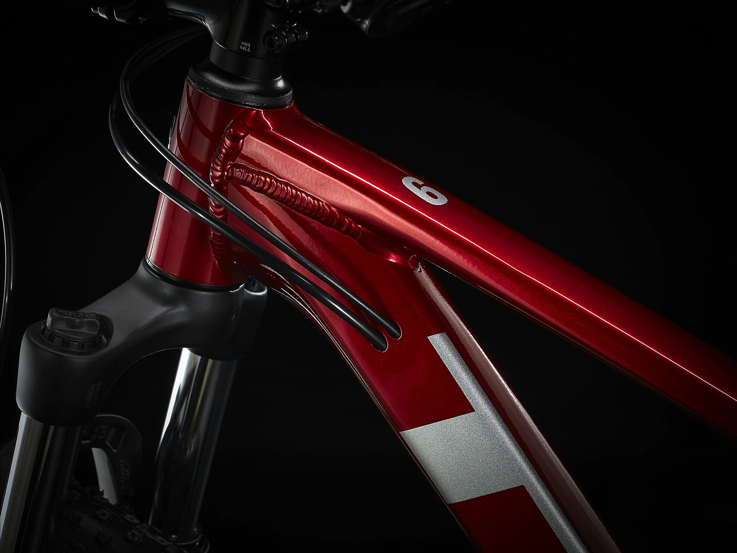 Trek Marlin 6 Gen 2 (Rage Red to Dnister Black Fade)