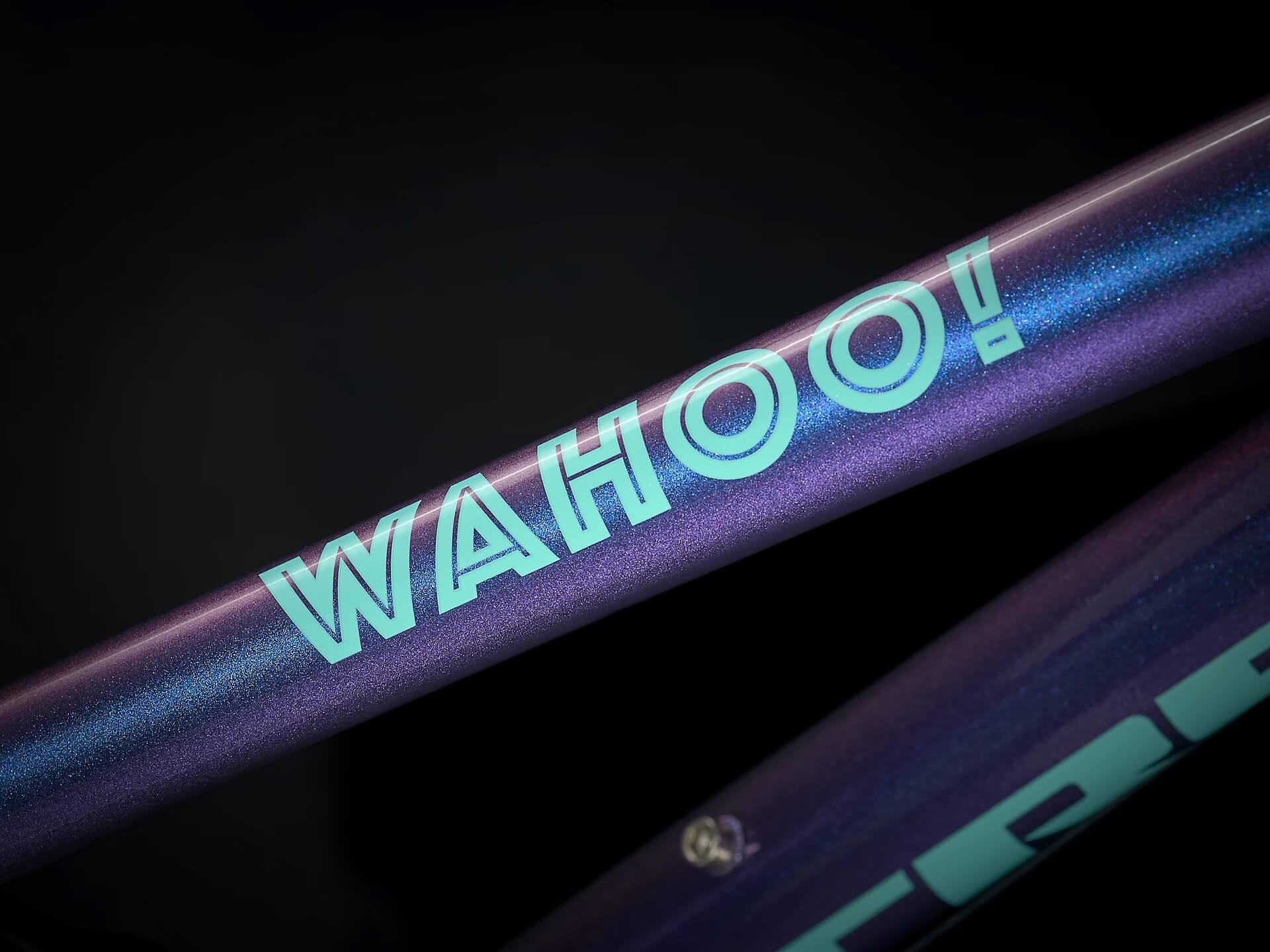 Trek Wahoo 20 Purple Flip Logo